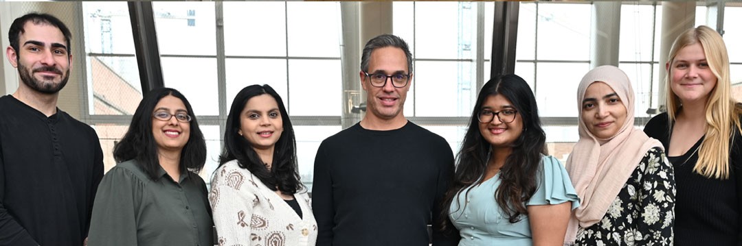 Group photo of seven members of the Franco lab.